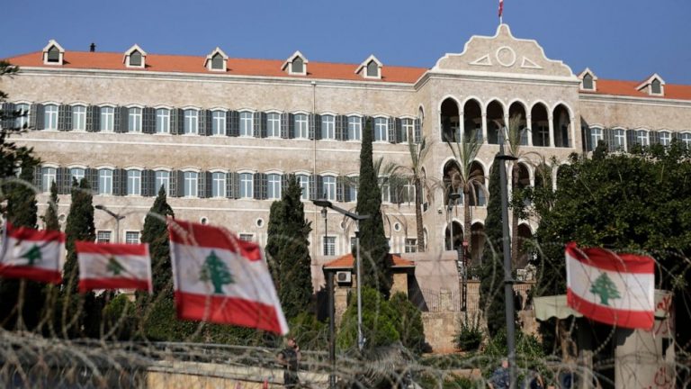 Libanul are un nou guvern, după 13 luni de aşteptare
