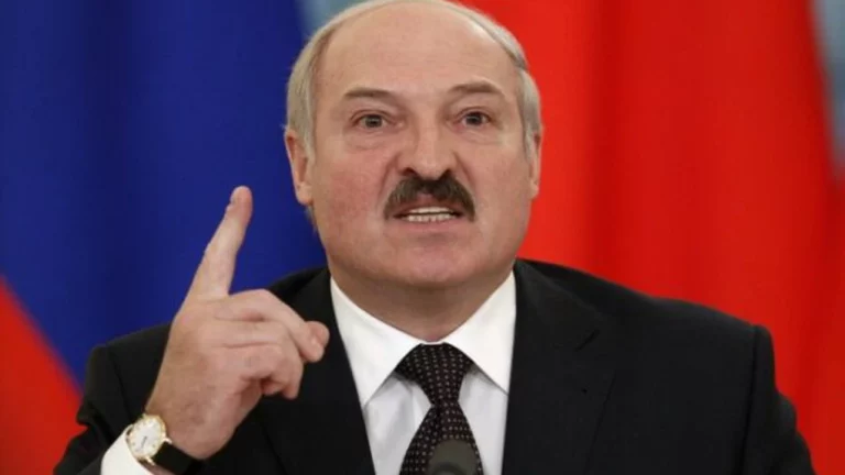 Lukaşenko anunţă că își va înainta candidatura la alegerile prezidențiale din 2025