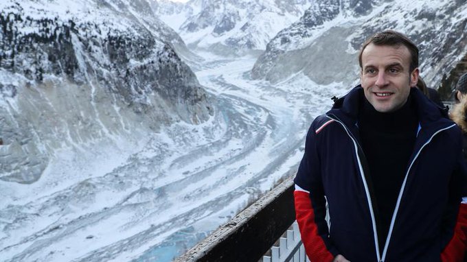 Macron îşi afişează un viraj ecologic într-o vizită pe un gheţar
