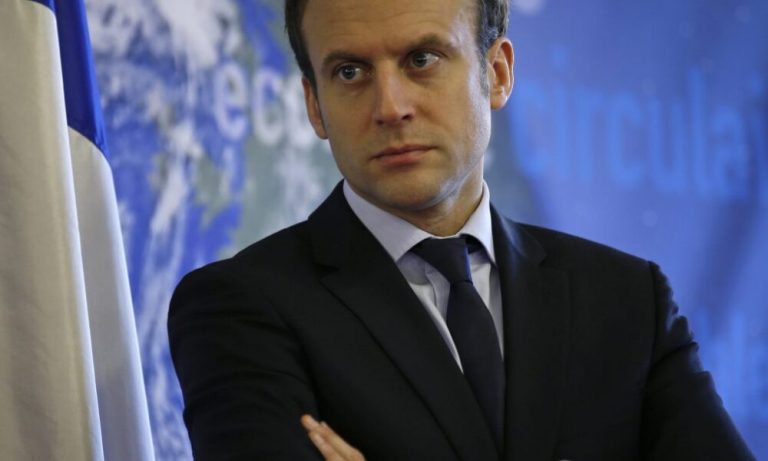 Majoritatea absolută a lui Macron este ameninţată