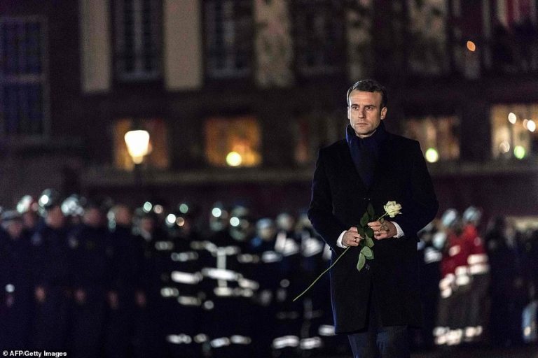 Franța: Președintele Macron a vizitat locul atentatului de la Strasbourg (FOTO/VIDEO)