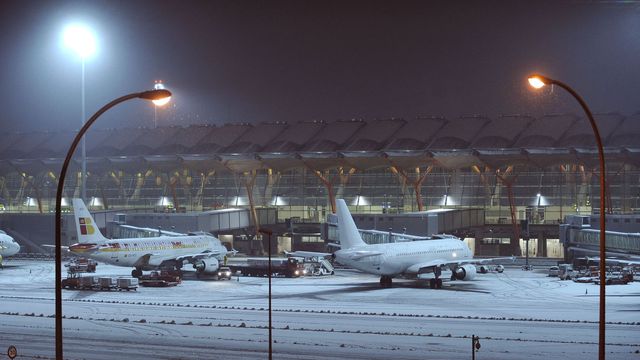 Aeroportul din Madrid, închis temporar din cauza unei furtuni de zăpadă