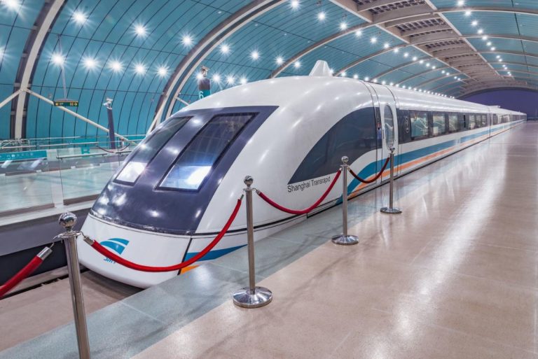 China ar putea avea în curând un tren la fel de rapid ca un avion
