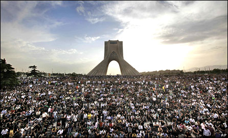 Iran : Noi mitinguri în favoarea regimului