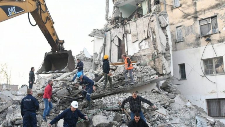 CUTREMUR puternic în Albania. Mai multe clădiri s-au prăbușit – VIDEO