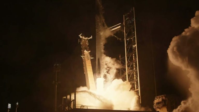 SpaceX a trimis un nou echipaj spre Staţia Spaţială Internaţională
