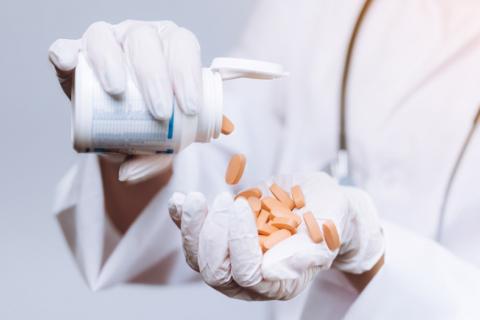 SUA vor cumpăra 1,7 milioane de cutii conţinând un medicament Molnupiravir