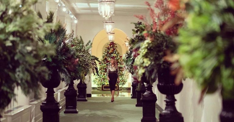 Melania Trump a prezentat decoraţiunile de Crăciun de anul acesta de la Casa Albă