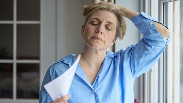 Companiile, date în judecată dacă nu iau măsuri pentru femeile în menopauză