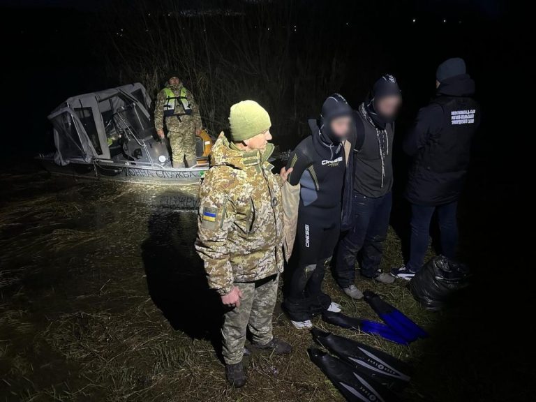 Zeci de ucraineni au murit încercând să treacă granița cu România
