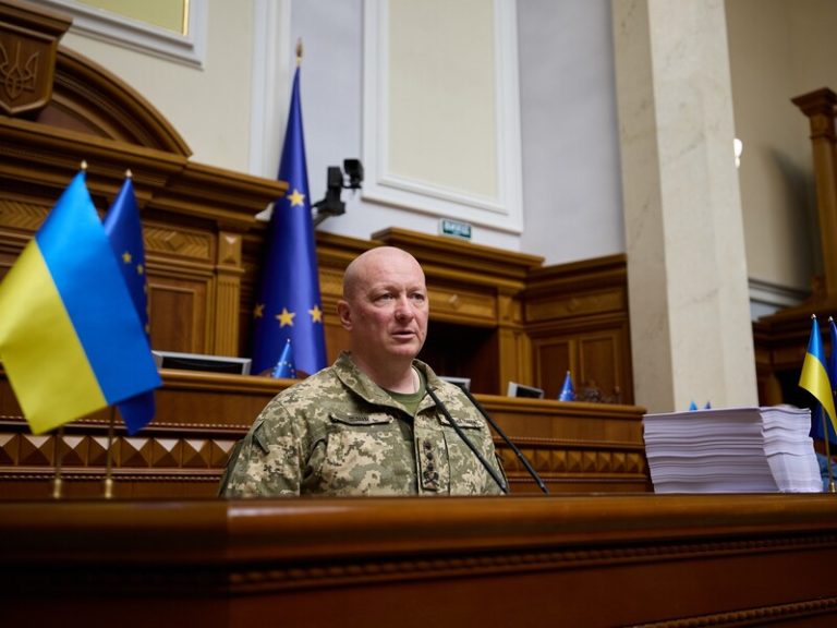 Comandantul forțelor armate ucrainene: Rusia este de 7-10 ori superioară nouă, avem o lipsă de personal
