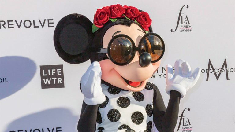 Minnie Mouse va primi o stea pe bulevardul Walk of Fame din Hollywood