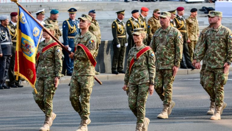 Efectivul Armatei Naționale va avea uniformă militară nouă