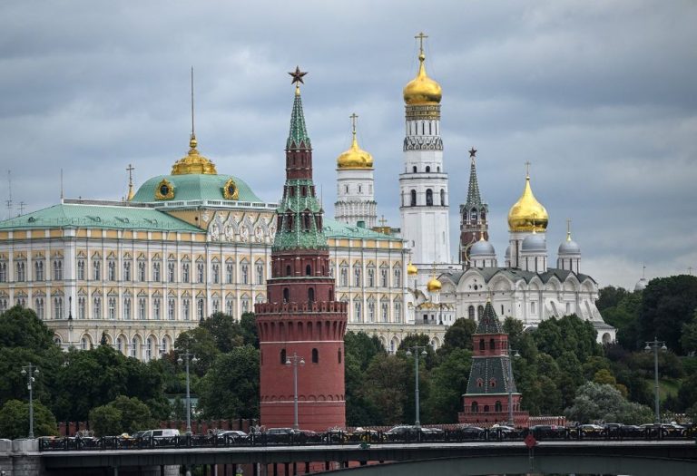 Rusia extinde lista oficialilor europeni indezirabili