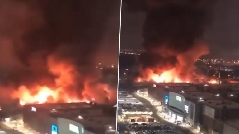 Incendiu uriaş la un centru comercial de la periferia Moscovei; este suspectat un ‘act criminal’