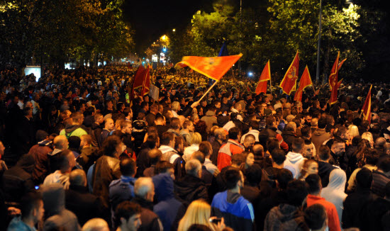 Manifestații la Podgorica- Mii de muntenegreni au cerut demisia președintelui şi a guvernului