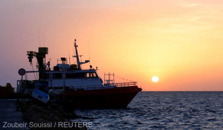 O ambarcaţiune cu 500 de migranţi a dispărut în Mediterana Centrală