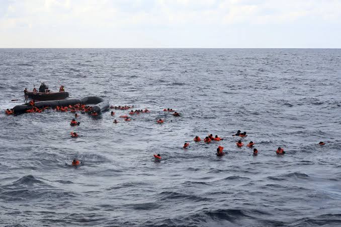 Un vas care transporta 60 de persoane s-a scufundat în largul coastei Libanului (Crucea Roşie)