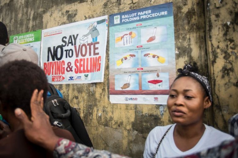 Alegerile prezidenţiale şi legislative din Nigeria, amânate cu o săptămână