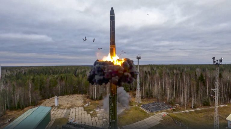 Moscova televizează exercițiile militare cu arme nucleare, stârnind îngrijorare în rândul liderilor occidentali