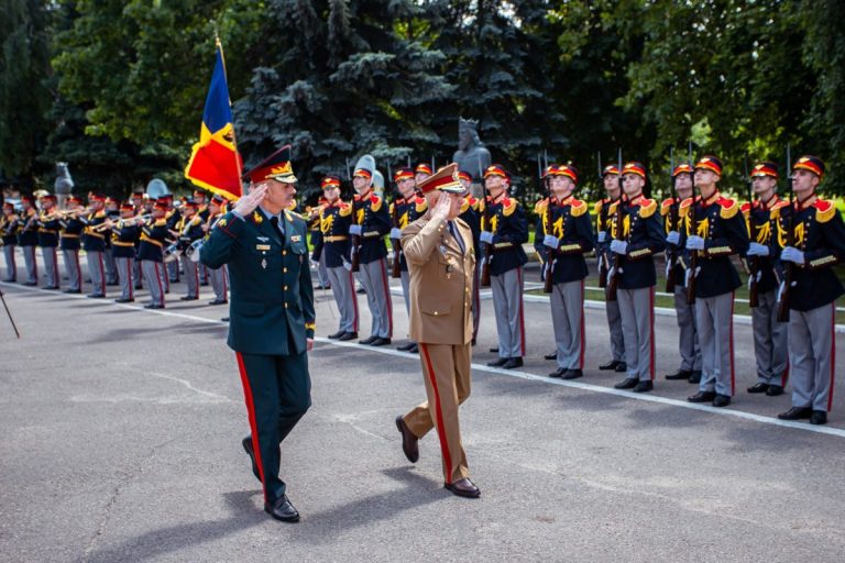 Șeful Statului Major al Apărării al Armatei României se află în vizită oficială la Chișinău
