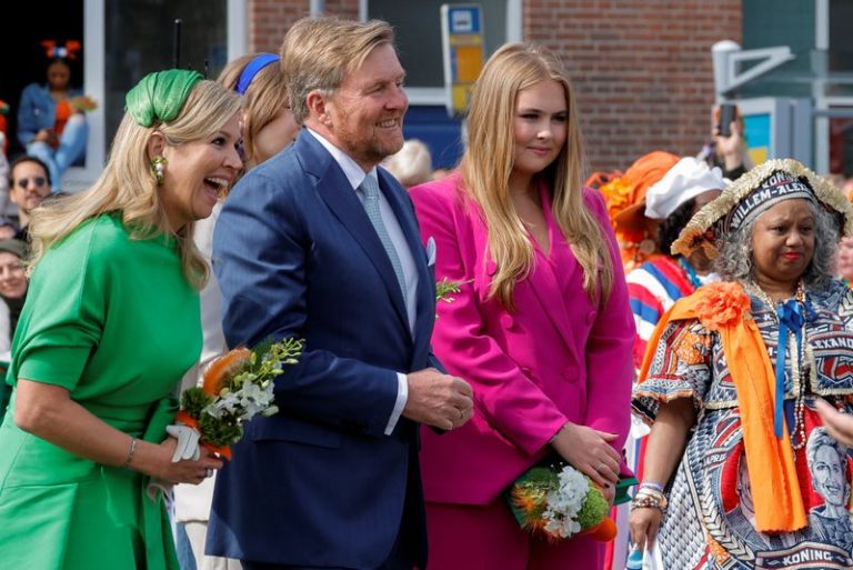 Milioane de olandezi sărbătoresc ‘Ziua Regelui’ deşi încrederea în monarhie este în scăde