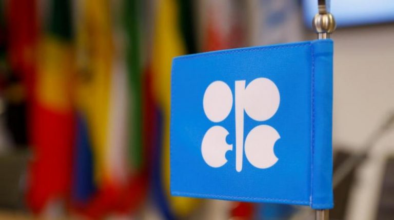 Tensiunile urcă între Riad şi Washington după decizia OPEC+ de a scădea producţia de petrol
