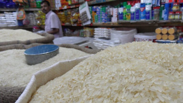 India ia în considerare restricţionarea exporturilor de brizură de orez