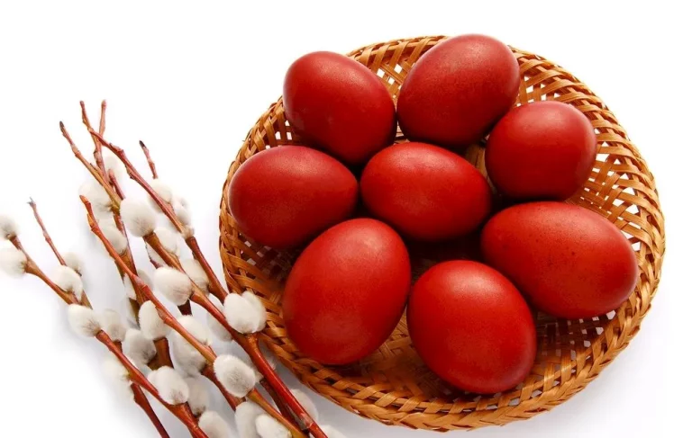 Directorul Institutului de Cercetări Alimentare din România: Ouăle roșii rezistă până la 2 săptămâni în frigider fără a prezenta riscuri pentru sănătate
