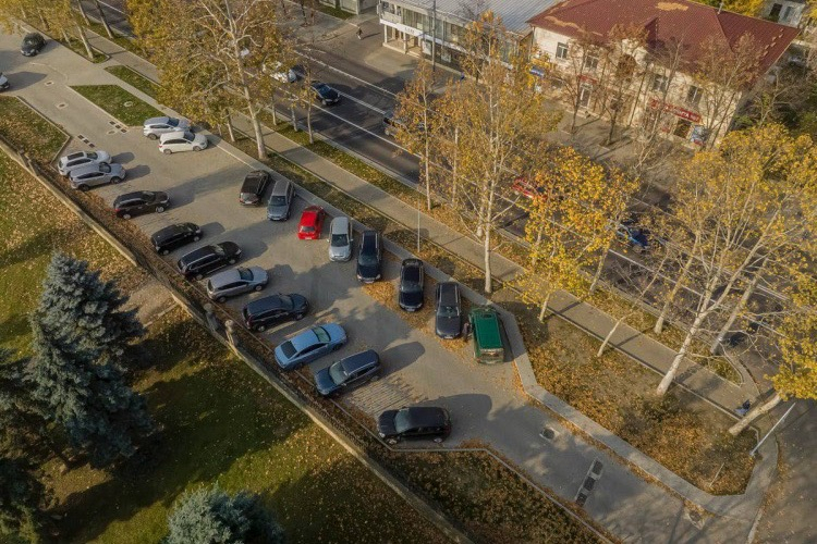 Parcările din Capitală, separate pe trei zone. Care vor fi tarifele pentru o oră de parcare