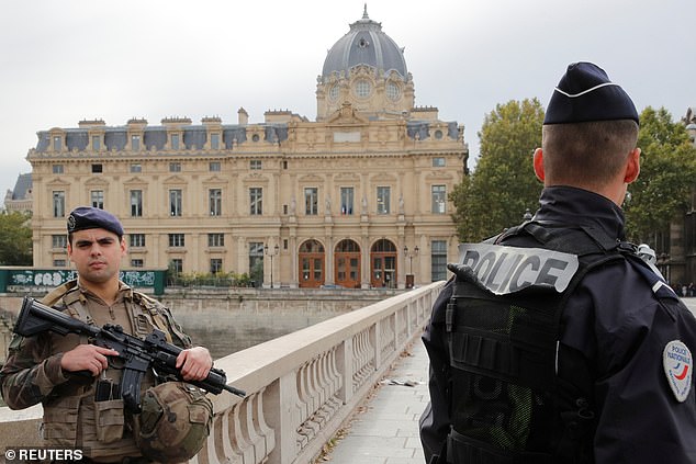 Parchetul Antiterorist francez s-a autosesizat în ancheta asupra atacului de la Prefectura Poliţiei din Paris