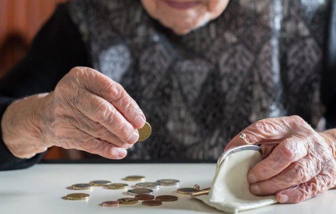 Cum ne pot pregăti de pensionare asigurările de viață și pensiile private