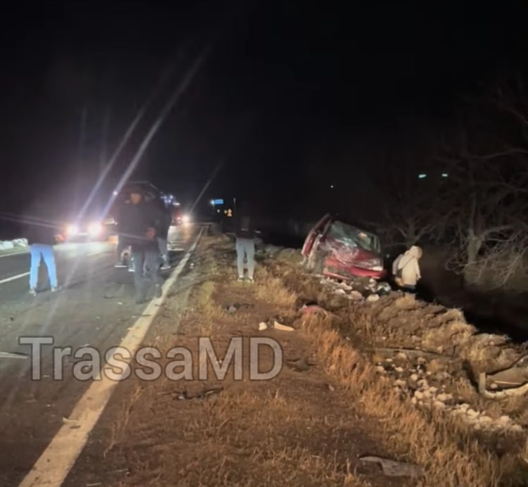 VIDEO/ Accident rutier cu implicarea a două automobile în apropiere de localitatea Bujor din raionul Hîncești
