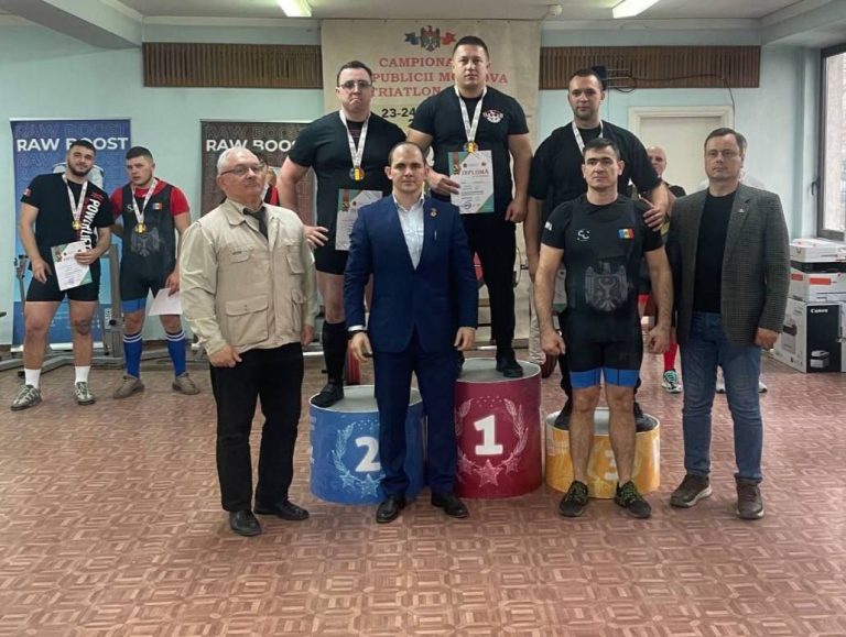 Polițiștii, pe primul loc la Campionatul Republicii Moldova la Triatlon Forță 2024