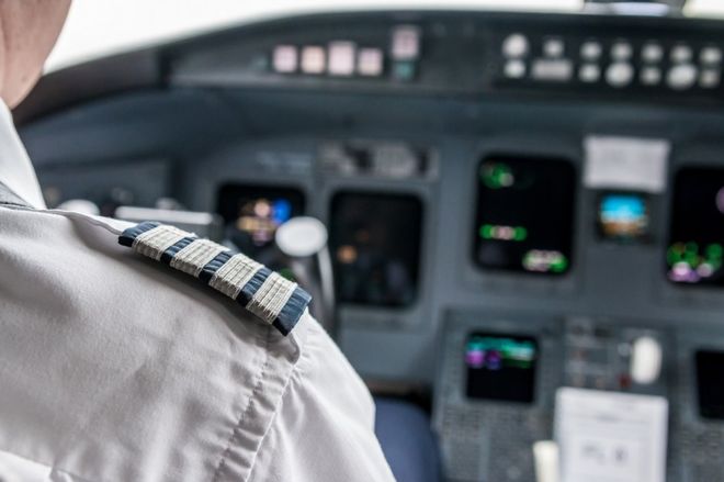 AESA nu vrea ca avioanele să fie pilotate doar de un singur pilot