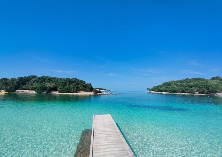 ‘Maldivele Europei’ de o frumusețe naturală extraordinară – destinația ideală, mai accesibilă decât litoralul românesc sau Grecia