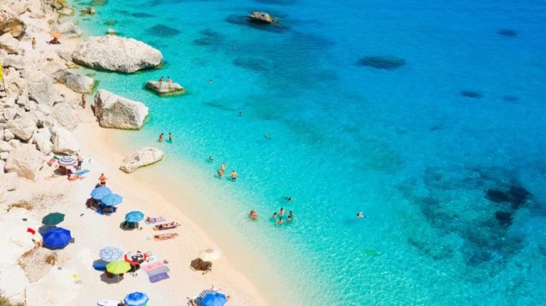 Două dintre cele mai bune 100 de plaje din lume se află în Europa