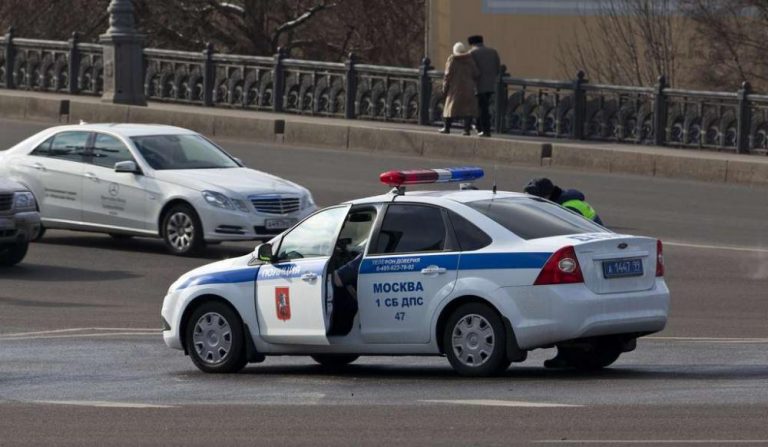 Grav accident de circulație în Rusia: 14 morţi în urma ciocnirii unui microbuz cu un camion de mare tonaj