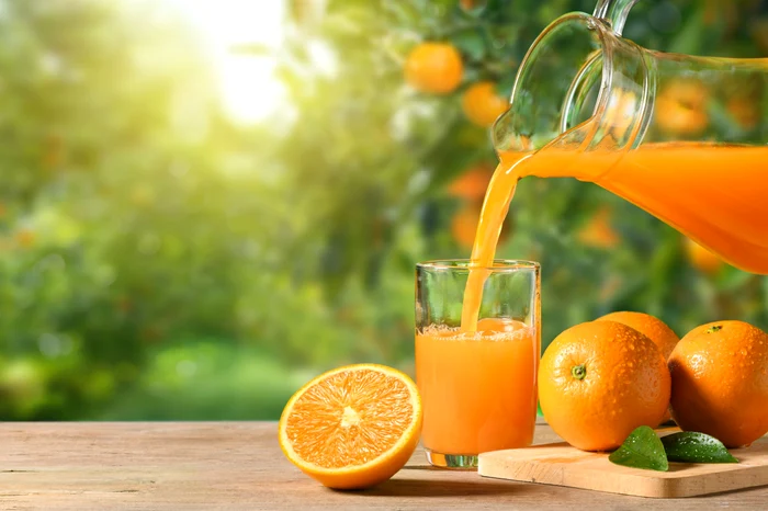 Sucul de portocale riscă să devină aproape un lux din cauza prețului citricelor