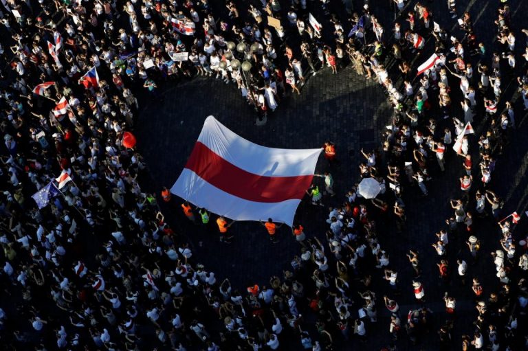 Manifestaţie la Praga în sprijinul protestatarilor din Belarus