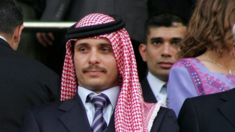 Fratele vitreg al regelui iordanian Abdullah al II-lea, Prinţul Hamza, nu va fi judecat (premier)