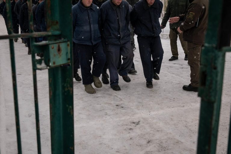 Rusia a condamnat peste 200 de prizonieri ucraineni de crime de război