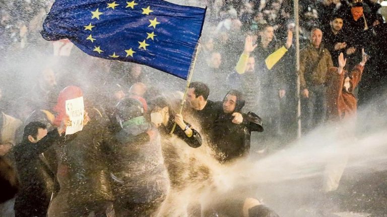 Ample proteste în Georgia de Ziua Europei și a Memoriei