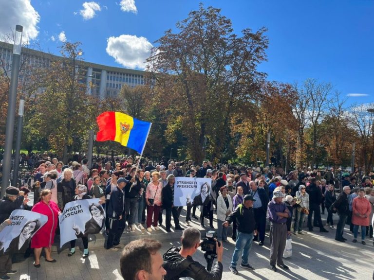 116 cetățeni moldoveni plătiți de fugarul Ilan Șor care voiau să protesteze la congresul PPE de la București au primit interdicție de a intra în România