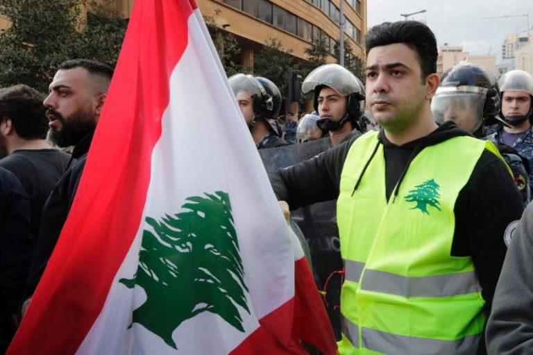 Franţa avertizează că există riscul dispariţiei Libanului dacă nu se va forma rapid un guvern care să adopte reforme