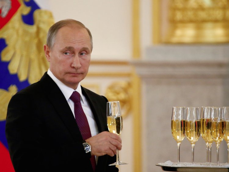 Putin face glume despre implicarea Rusiei în alegerile din SUA în 2020:’Da, o vom face neapărat!’