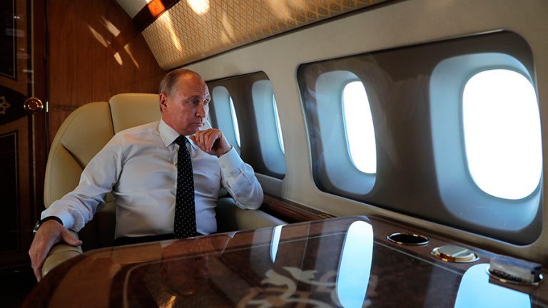Putin a schimbat avionul prezidenţial pe un tren special blindat pentru călătoriile în ţară