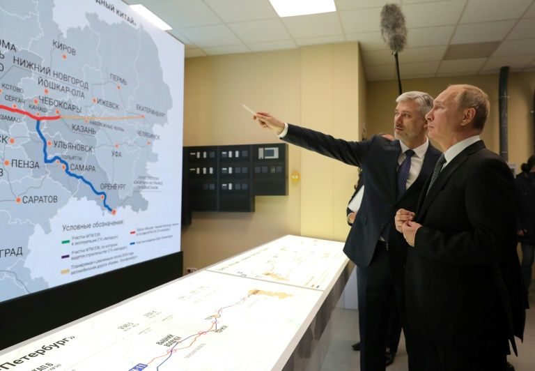 Putin a inaugurat o autostradă modernă leagă Moscova de Sankt Petersburg în aproape 5 ore şi jumătate