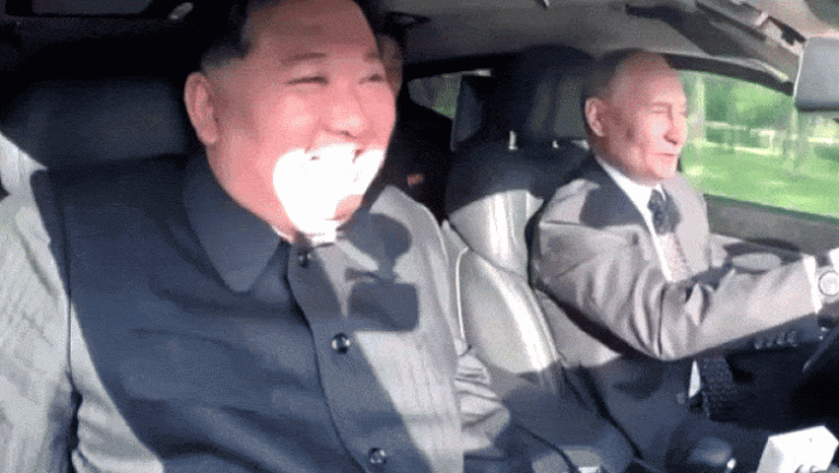 Video Imagini amuzante cu Putin și Kim. ‘Doi căței, un cal și o limuzină’ 