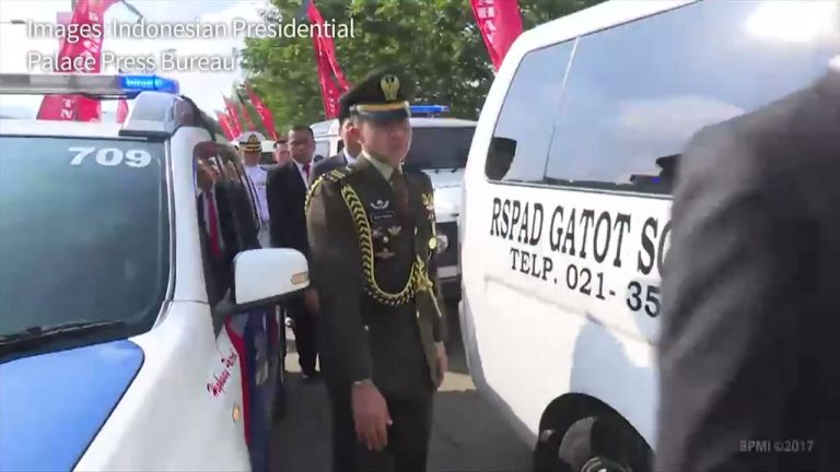 Prins într-un ambuteiaj, președintele indonezian a mers doi kilometri pe jos